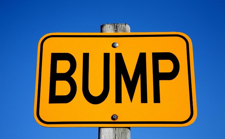 Hvad betyder BUMP?
